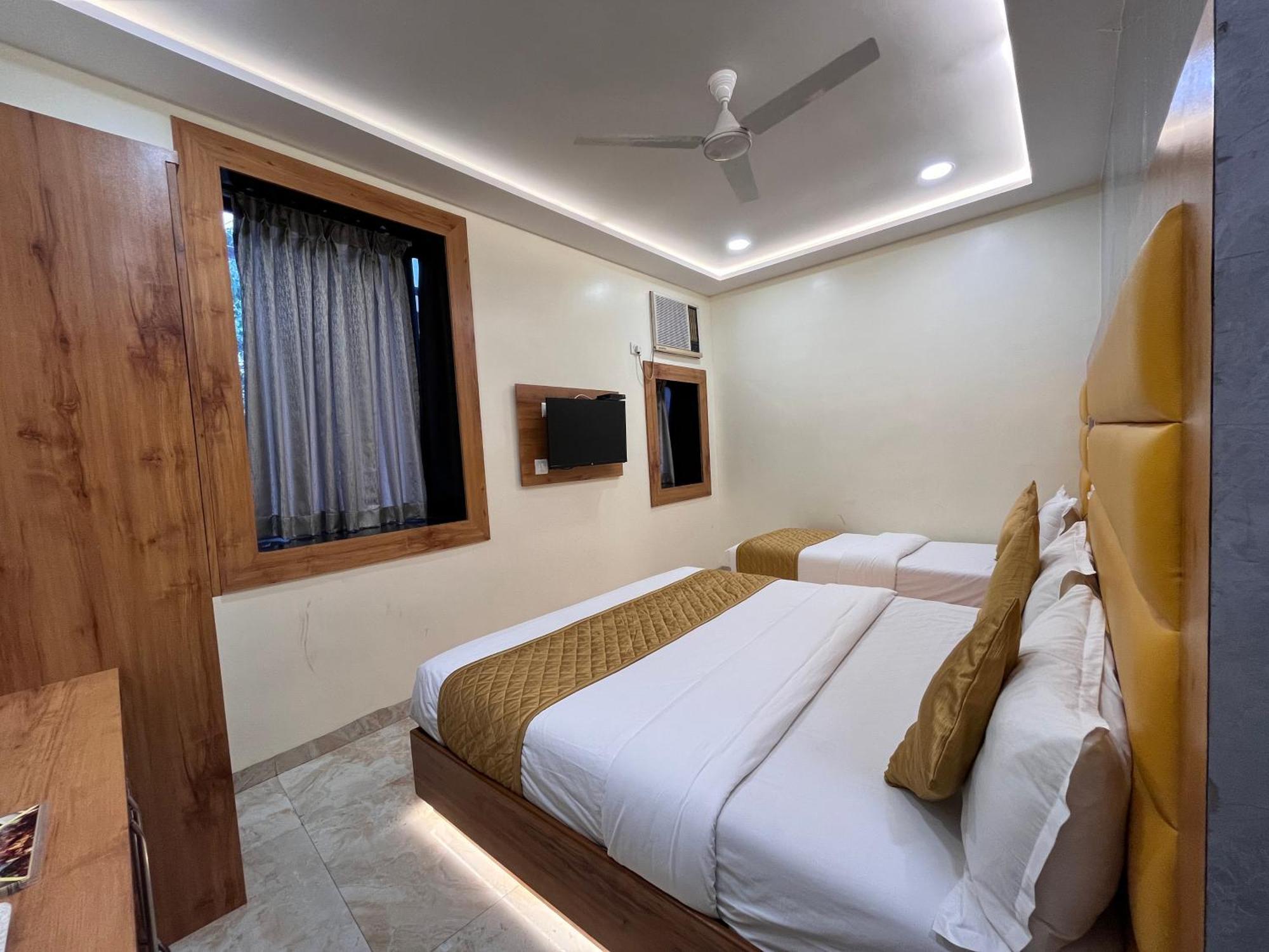 Hotel National - Grant Road Bombaim Exterior foto
