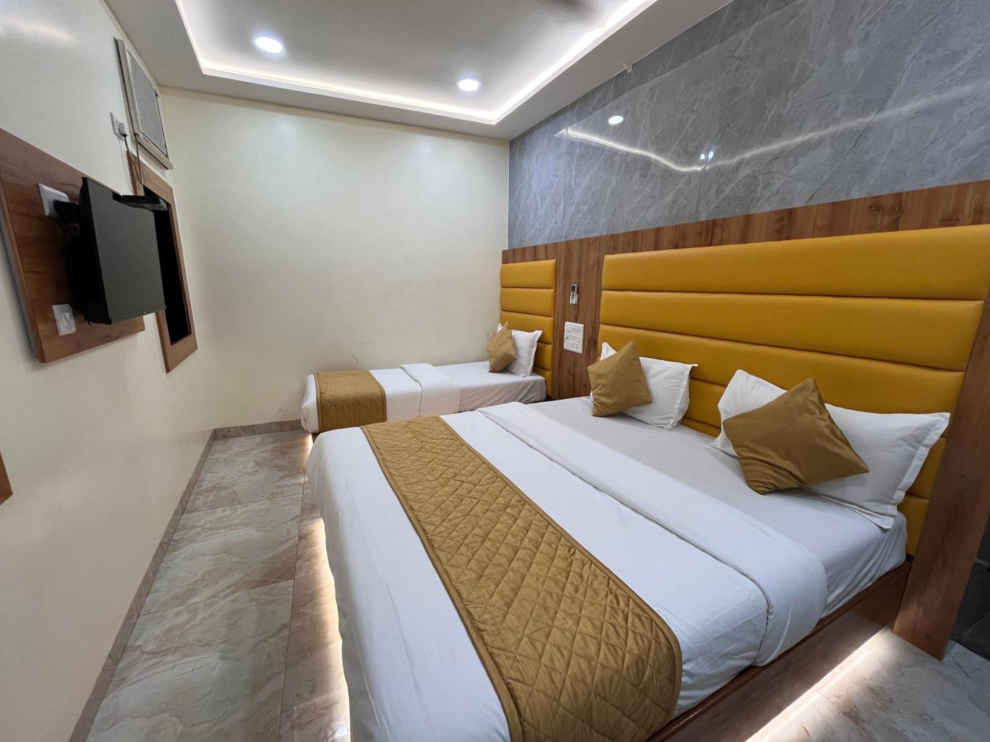 Hotel National - Grant Road Bombaim Exterior foto