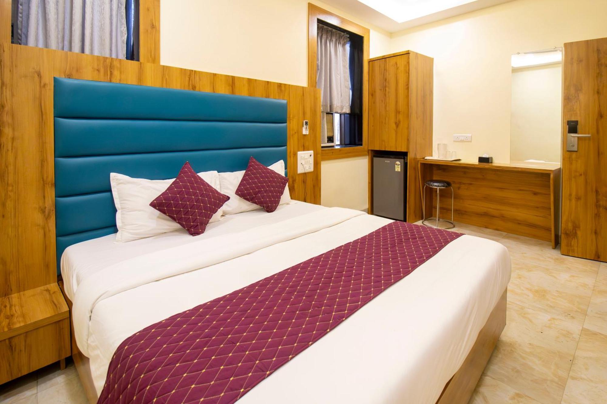 Hotel National - Grant Road Bombaim Exterior foto